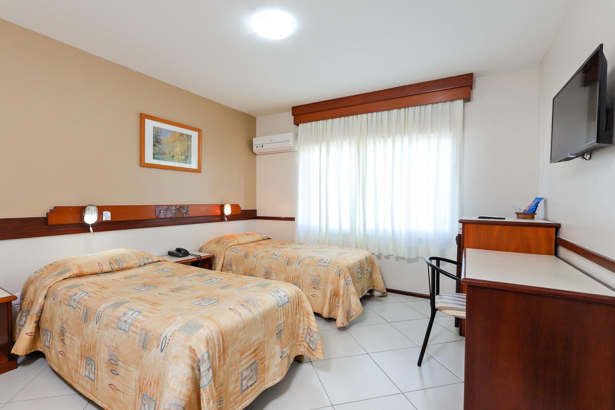 Hotel Suarez Campo Bom Екстериор снимка