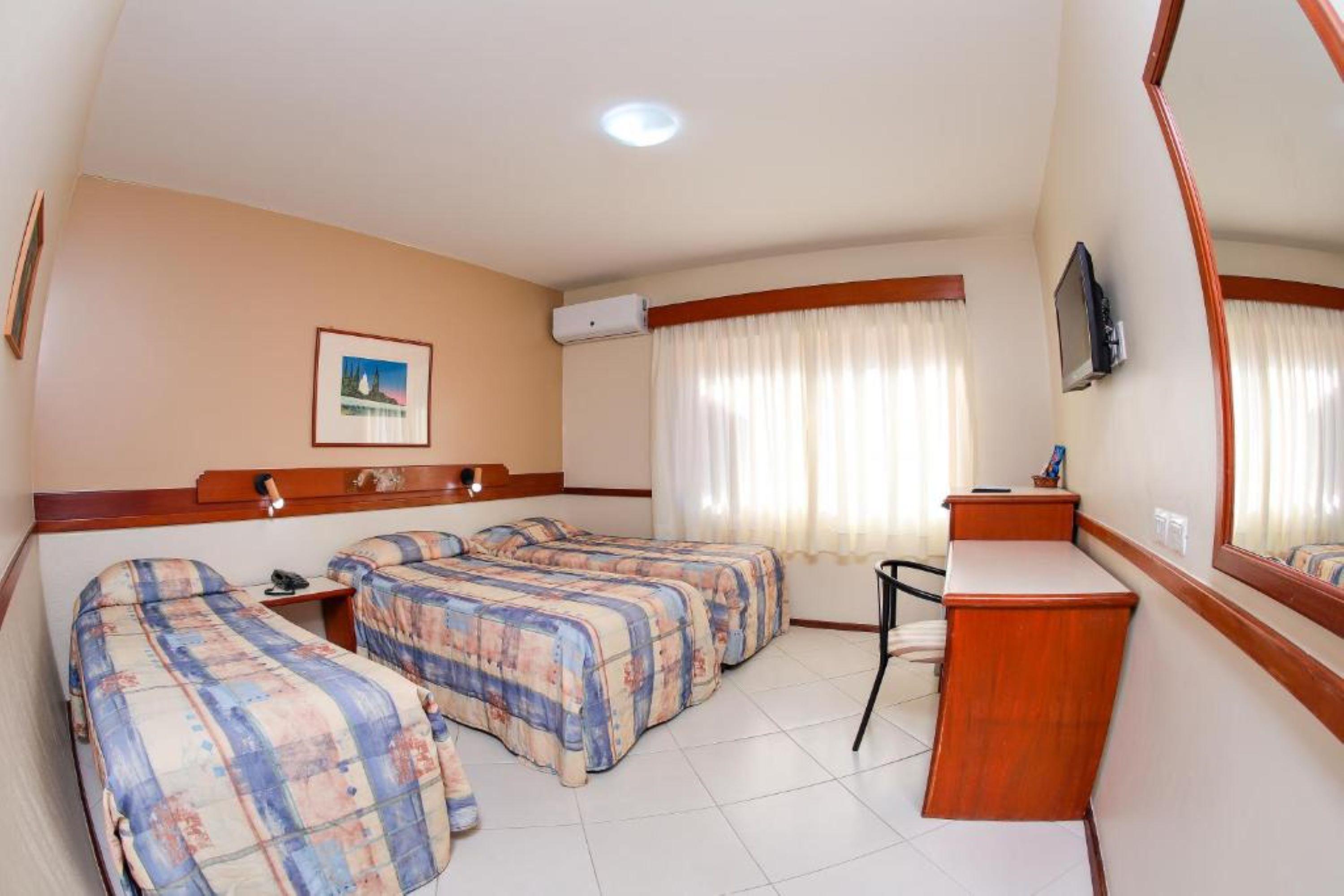 Hotel Suarez Campo Bom Екстериор снимка