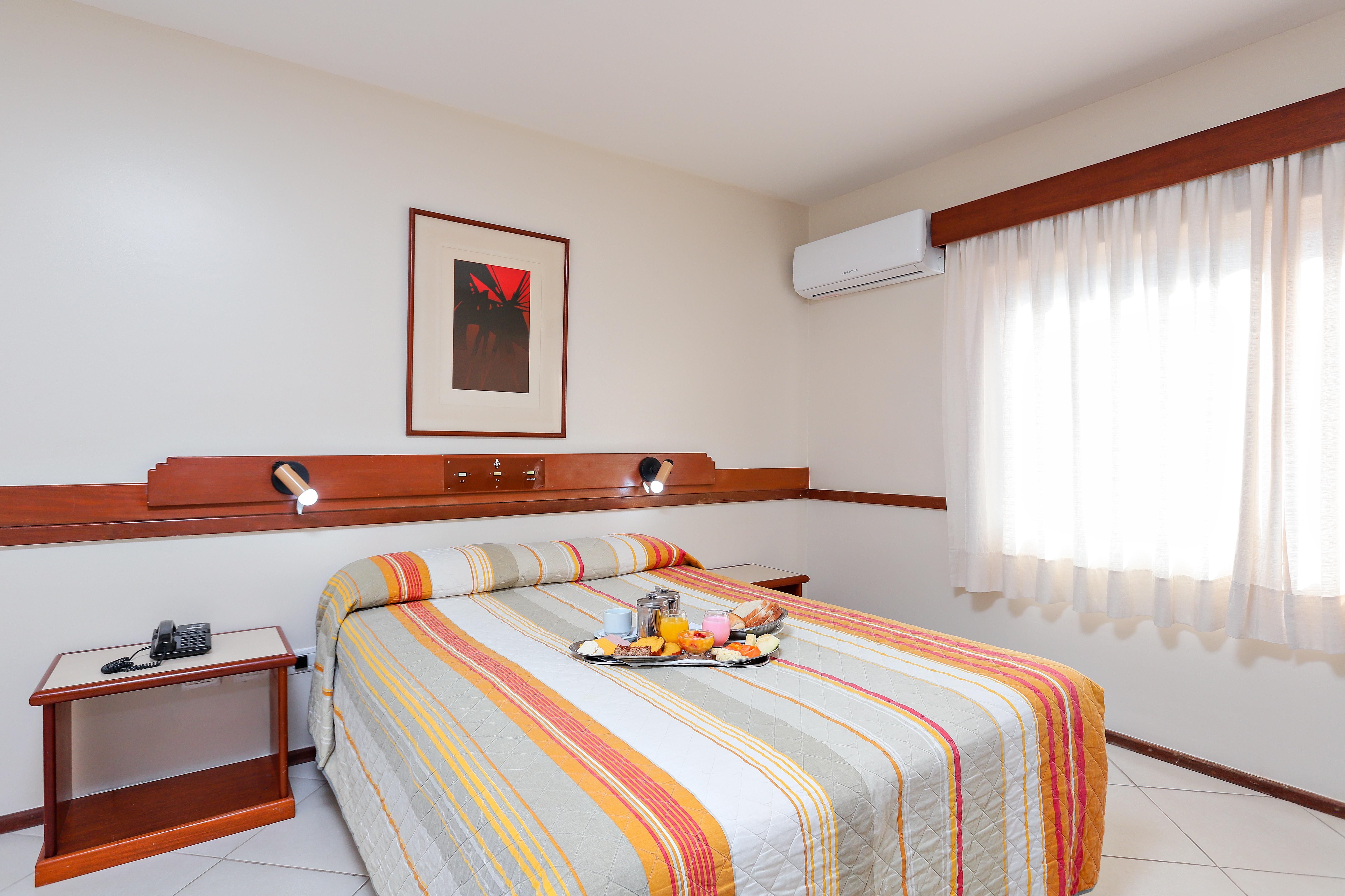Hotel Suarez Campo Bom Екстериор снимка